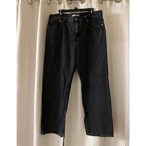 Women’s Levi dark wash jeans
